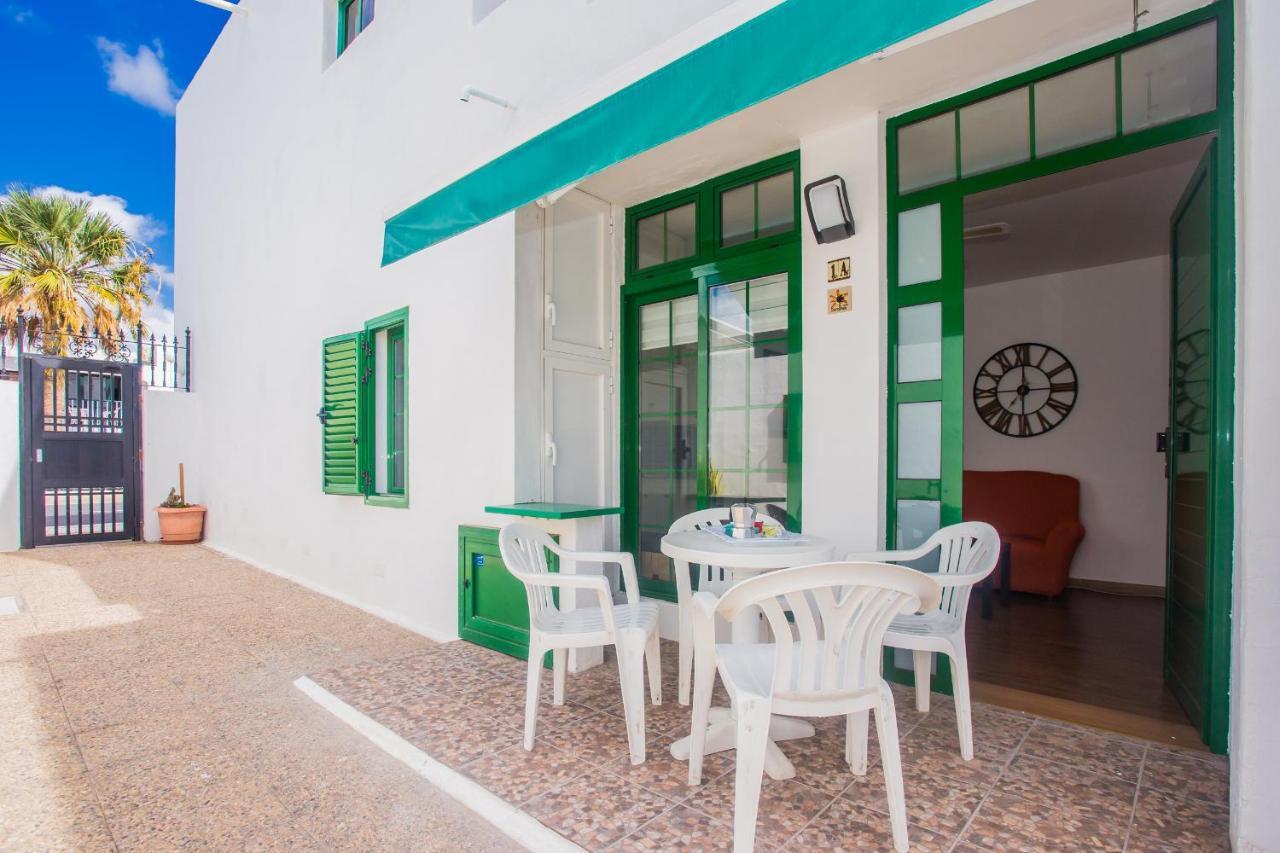 Apartamentos Haria En Puerto Del Carmen Tías Kültér fotó