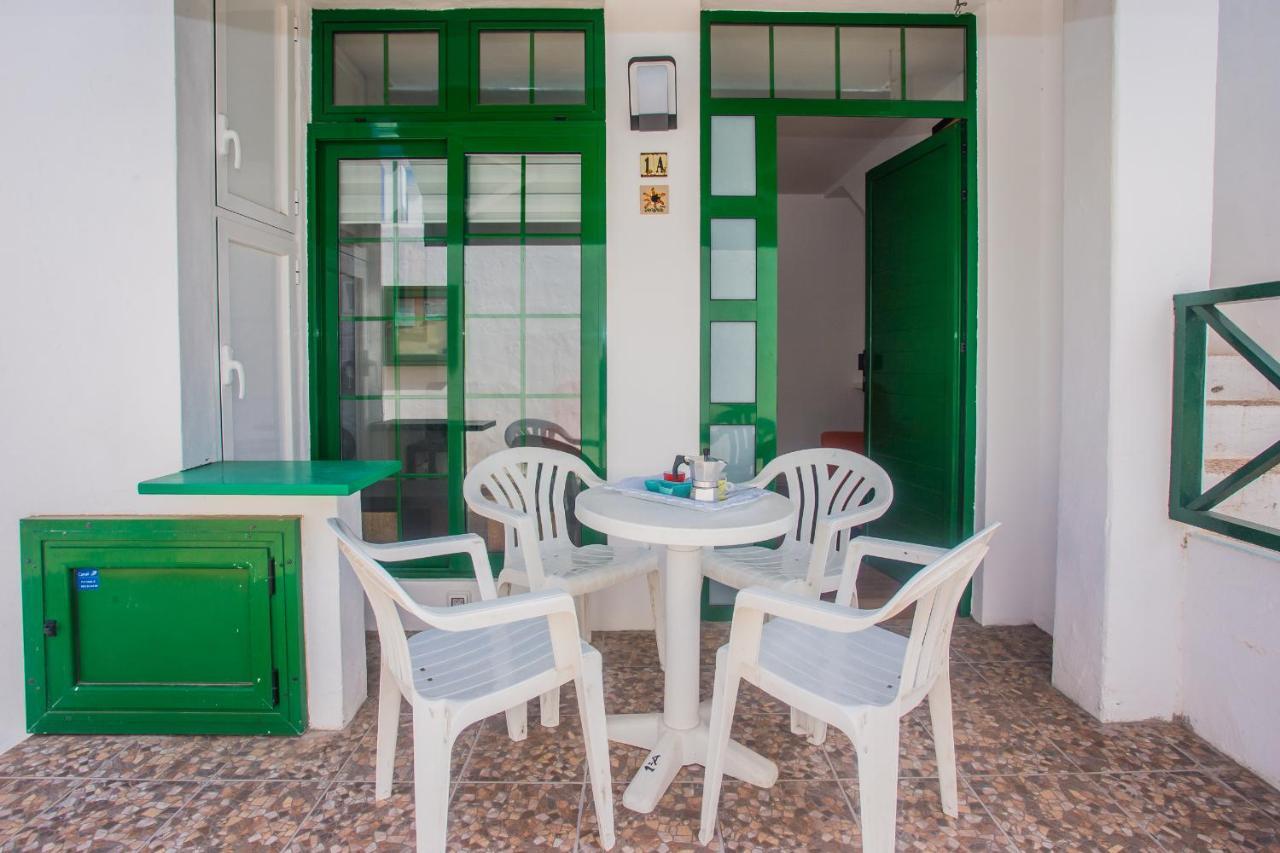 Apartamentos Haria En Puerto Del Carmen Tías Kültér fotó