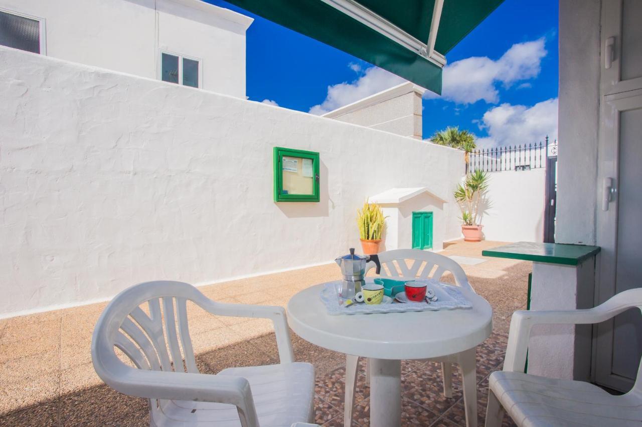 Apartamentos Haria En Puerto Del Carmen Tías Kültér fotó