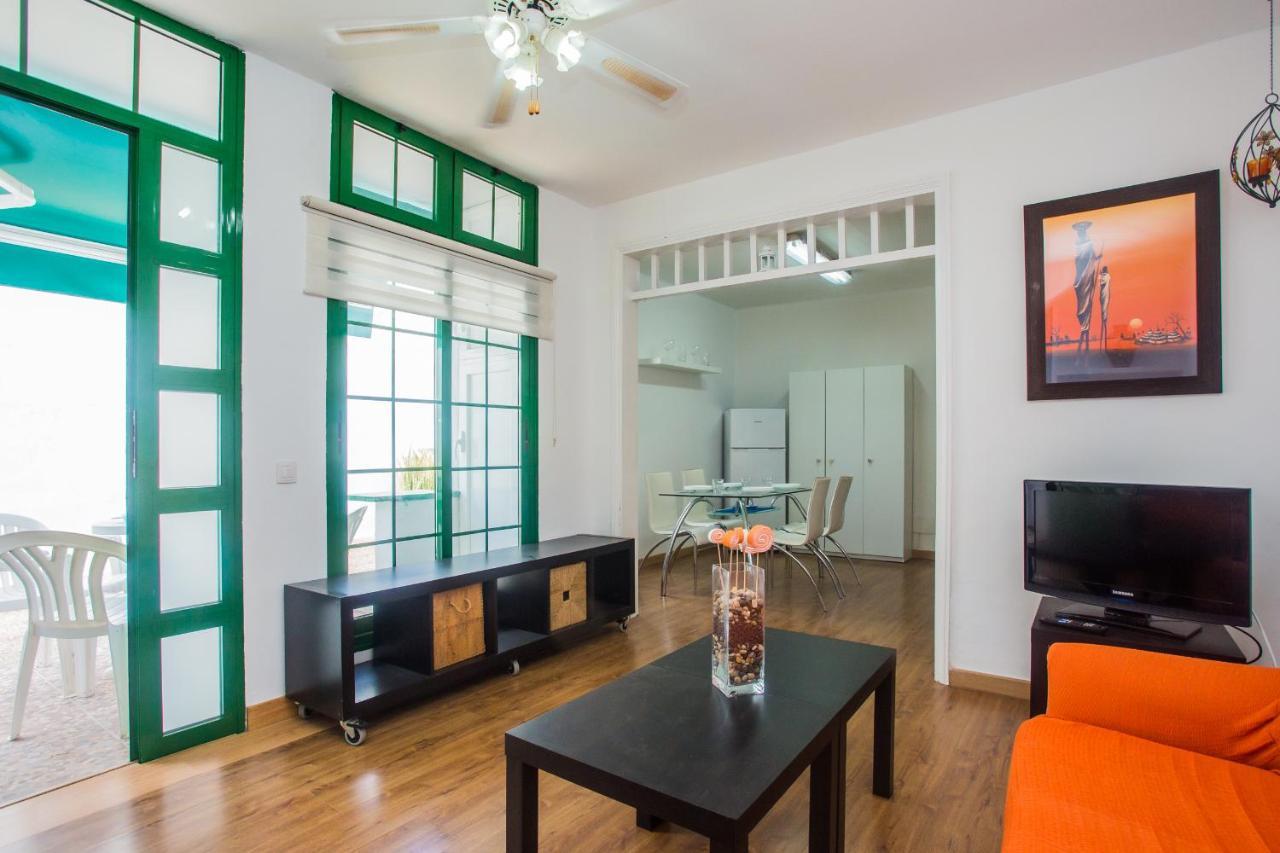 Apartamentos Haria En Puerto Del Carmen Tías Kültér fotó